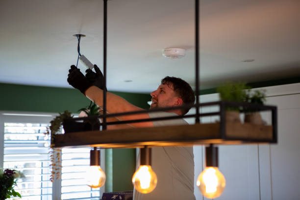 Best Licensed Electrician  in Mooreland, OK